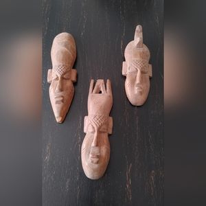Vintage - African wood faces.